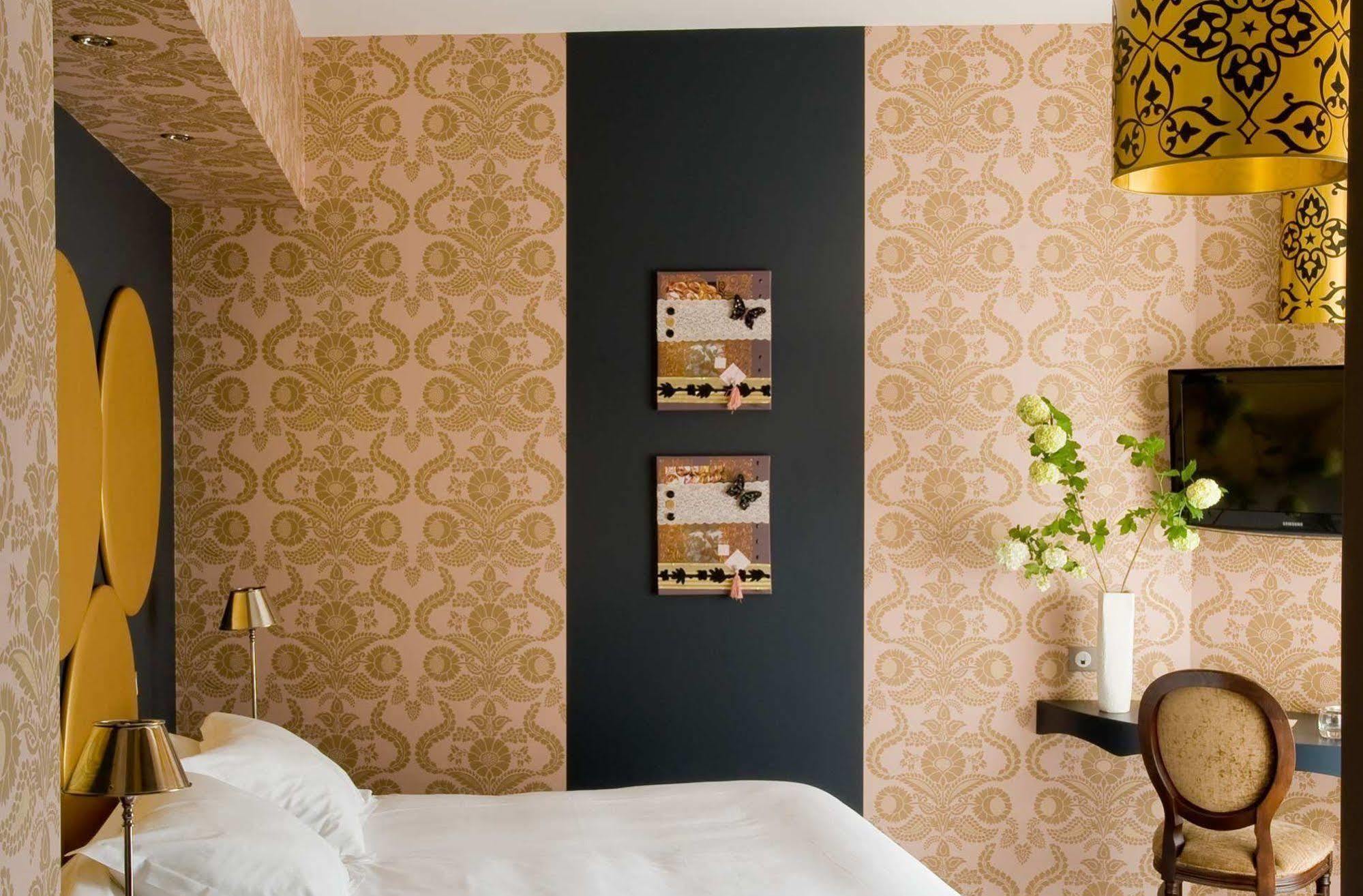 Frédéric Carrion Hôtel et Spa Viré Esterno foto