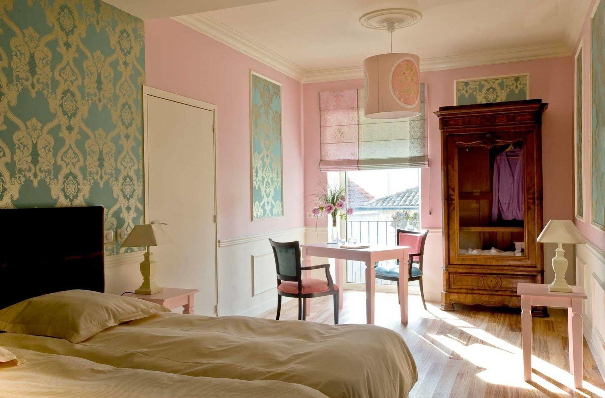 Frédéric Carrion Hôtel et Spa Viré Esterno foto