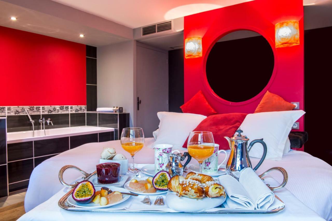 Frédéric Carrion Hôtel et Spa Viré Esterno foto